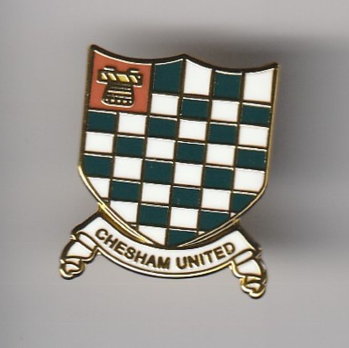 Chesham united lapel badge - -,
