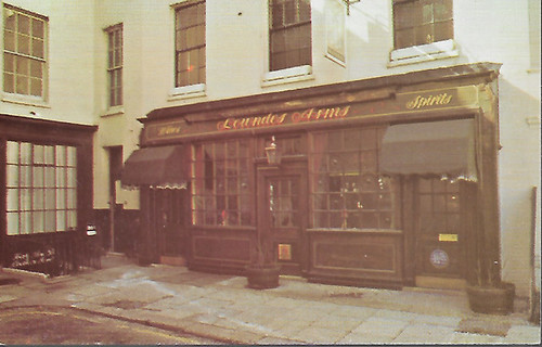 London lowndes arms pub - -,